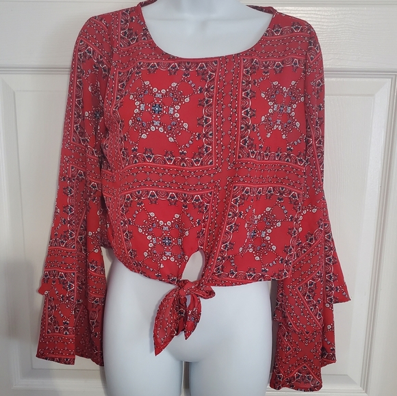 : Altar’d State MacKenzie Crop Top with double Bell Sleeves sz small red - Picture 3 of 9